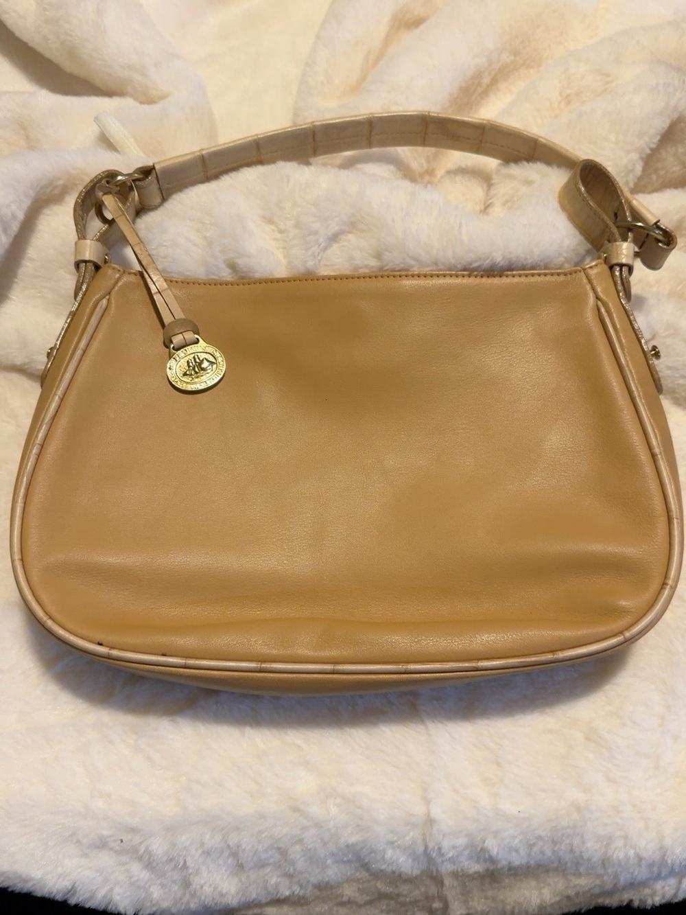 Vintage Brahmin Genuine Leather Tan/Camel Shoulder Bag – Ship Medallion
